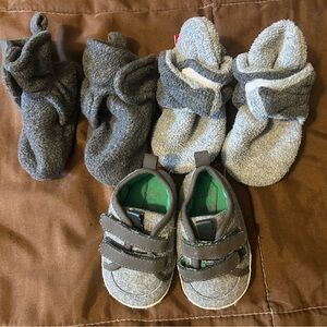 4 pair bundle 0-3 month shoes and slippers. 2 pair shoes, 2 slippers